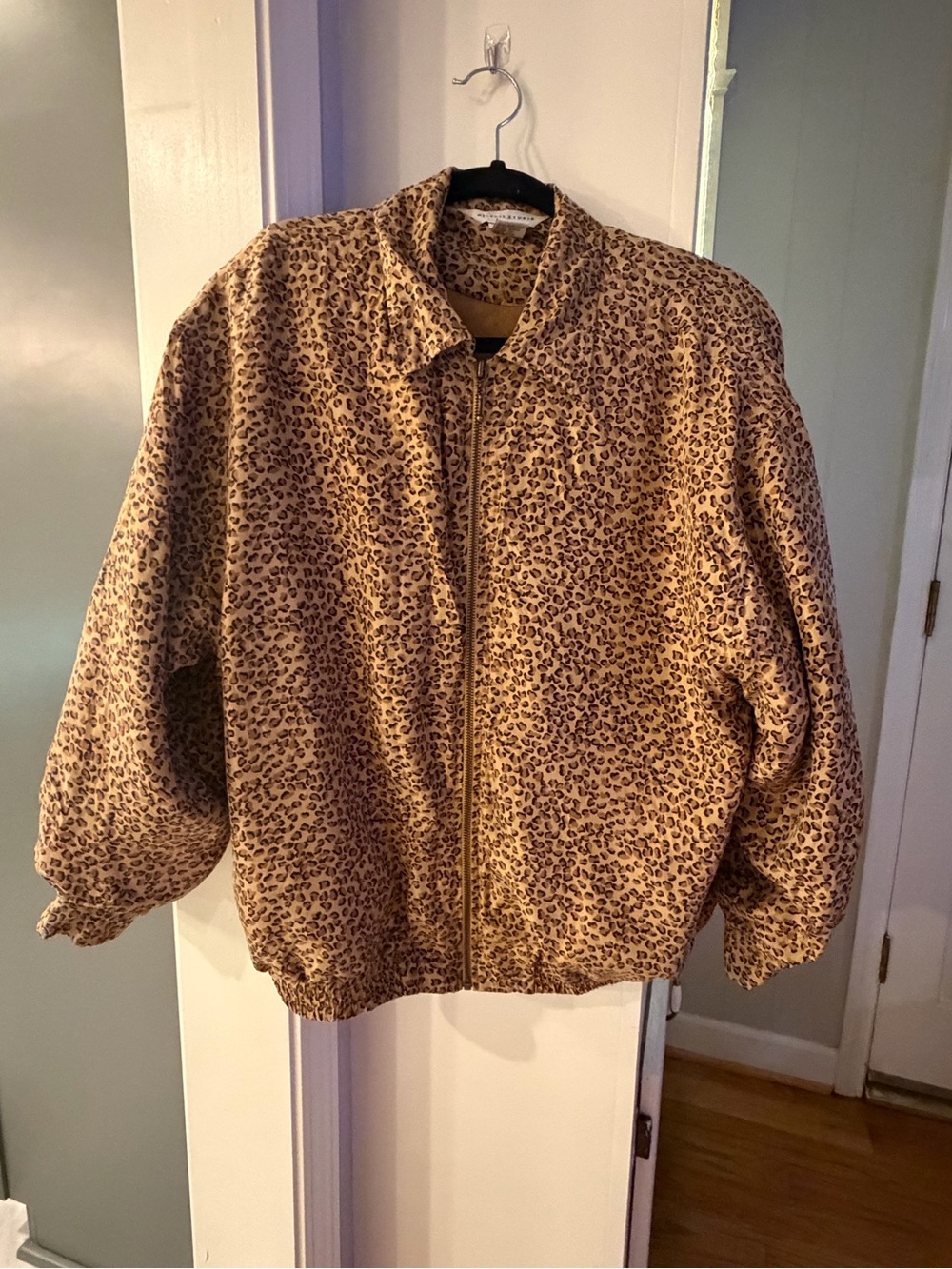 Leopard Print MELROSE STUDIO SILK Bomber Jacket - Taupe/Black LEOPARD